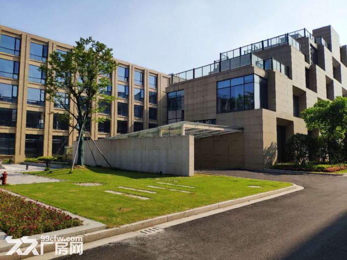 开发区一楼楼上厂房便宜租 面积1000方起 部分带装修-图1