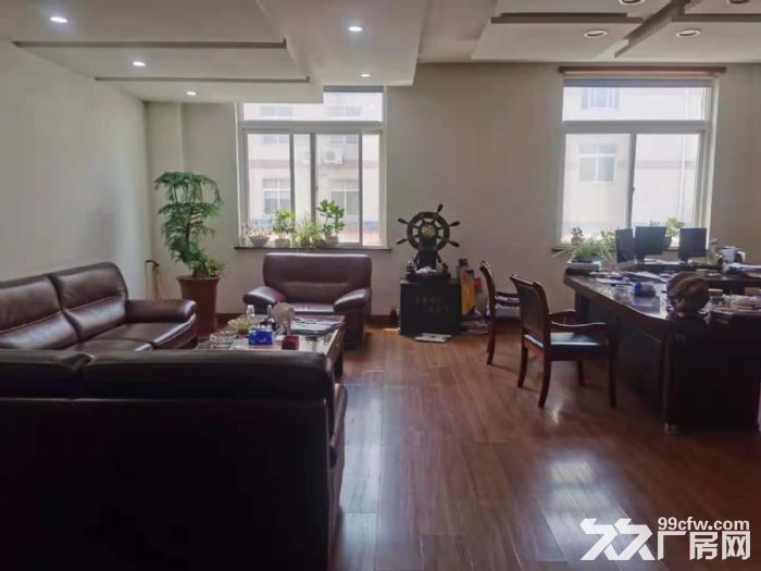 濮院老办公楼面积2250展厅办公室库房最好整租-图2