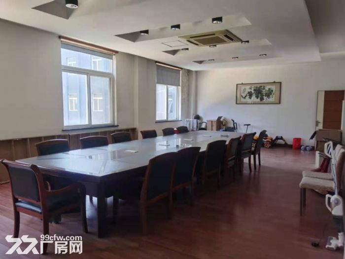 濮院老办公楼面积2250展厅办公室库房最好整租-图5