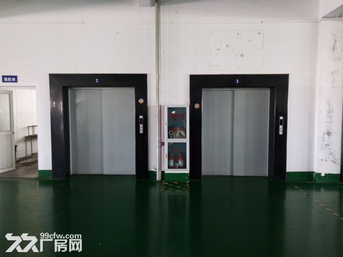 钟埭二楼700平方，11元每平方每月，有三吨货梯-图1