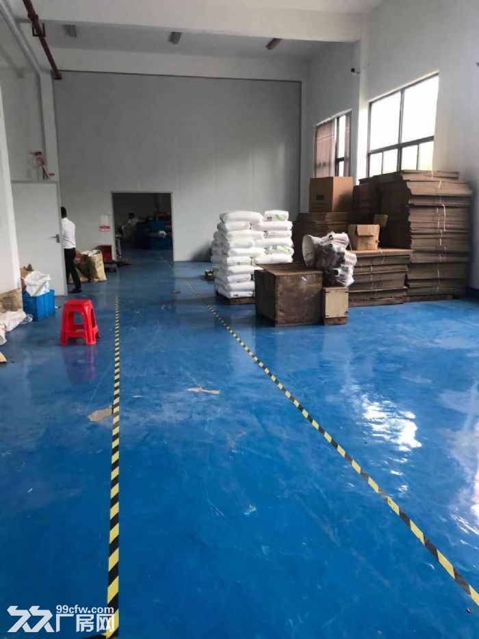 平湖开发区1楼300平2楼1000平独门独院交通方便价格可谈-图5