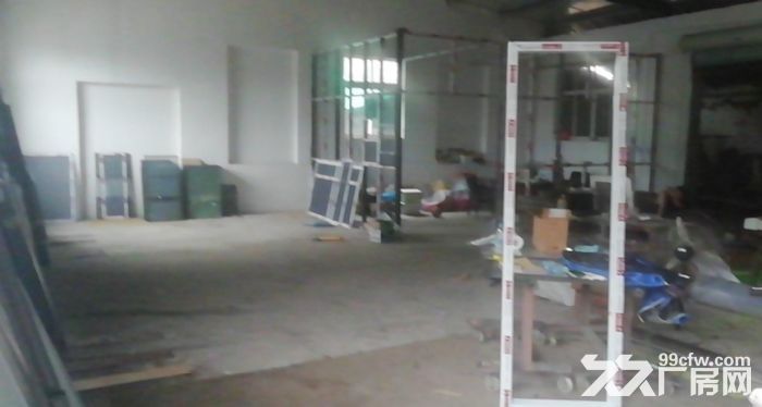 梅墟江南路边一楼200平米厂房出租-图1