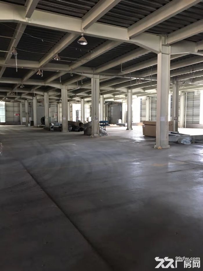 方桥工业区2楼8000平厂房仓库出租可分割出租-图1