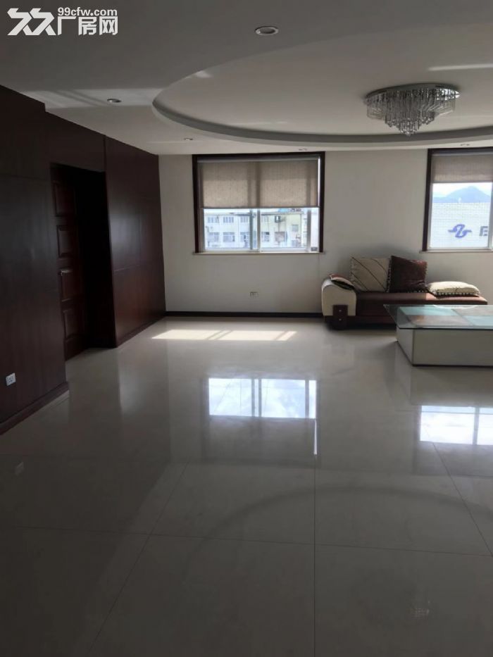 炬光园工业区厂房6000平米出租价格非常便宜。-图1