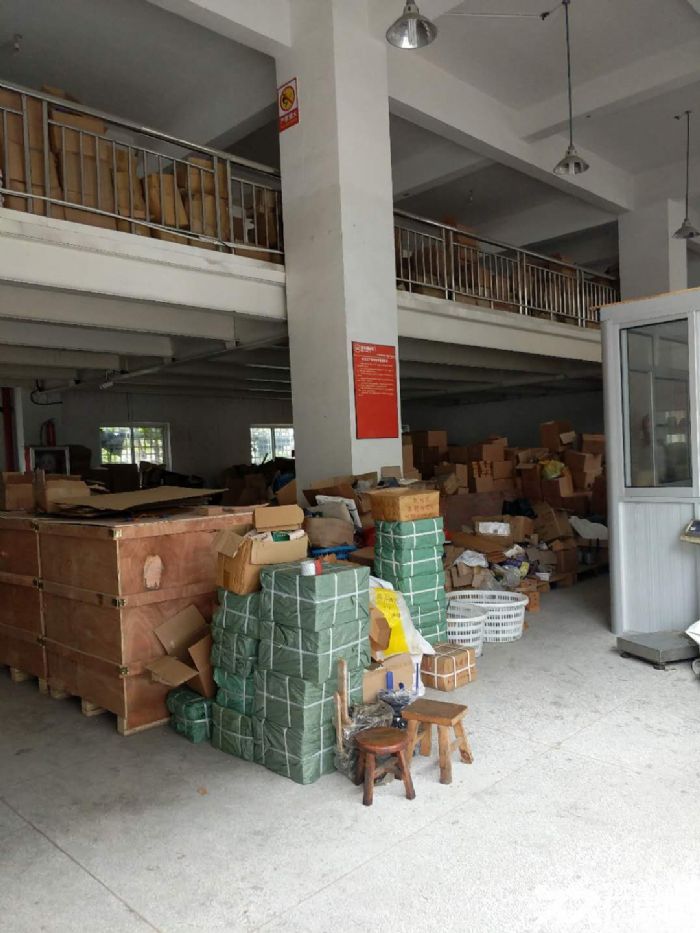 厂房出租龙湾滨海12路3300平米，大路边厂房漂亮，适合开关，小型数控车床，五金-图1