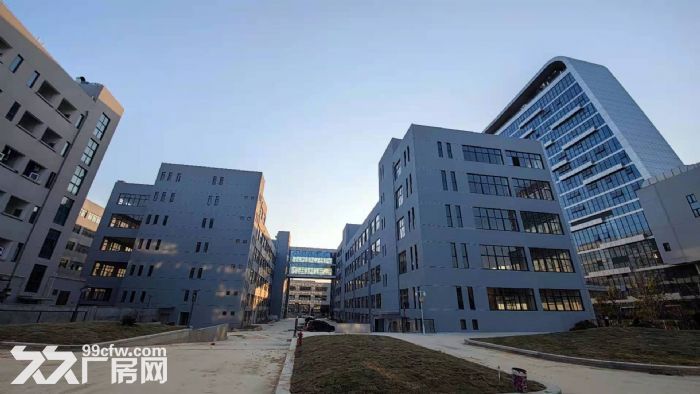 全新超大长厂房出租！商业中心位置，价格优惠！-图3