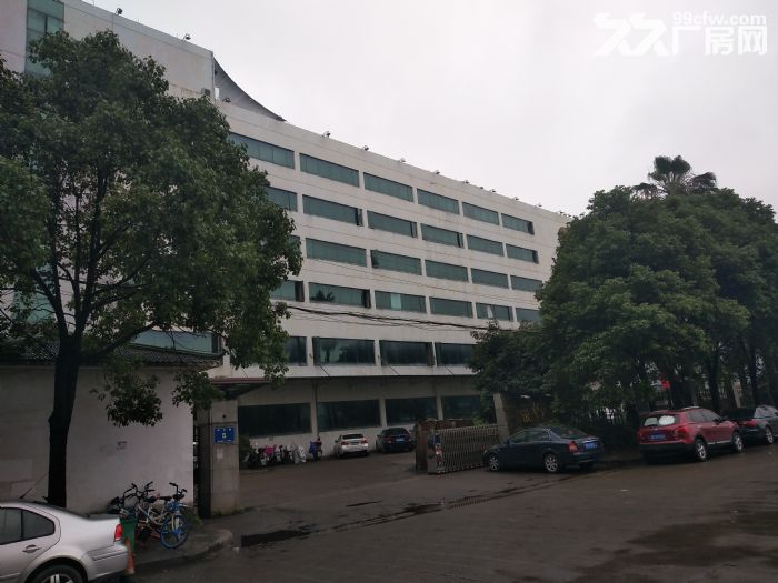 巨溪工业区标准厂房3500平方出租-图1