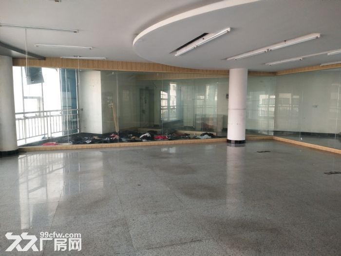 郭溪工业区标准厂房3楼1800平方出租-图1