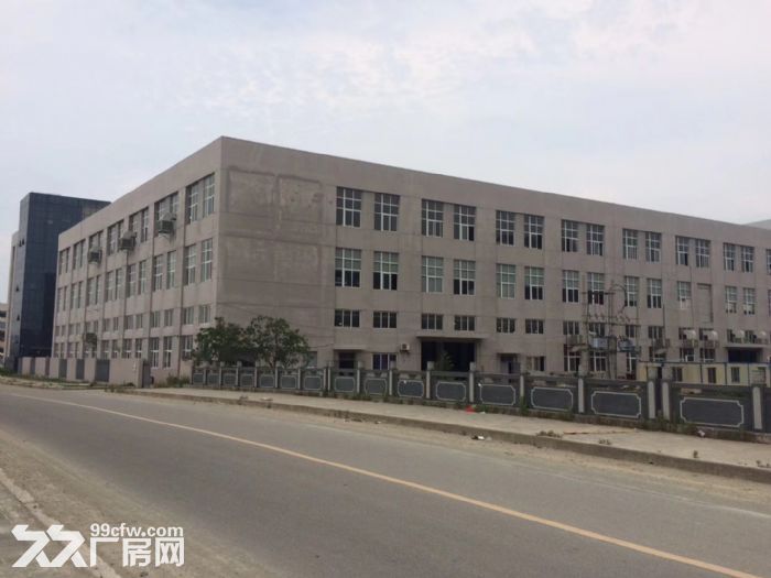 藤桥轻工园区 1楼2000平方，层高7米-图1