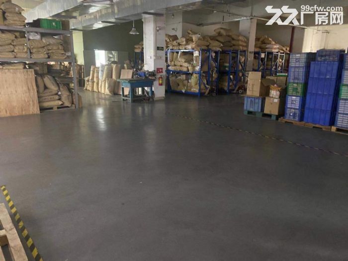 凤岗雁田楼上精装修带办公室厂房出租1000平 拎包即可生产-图1