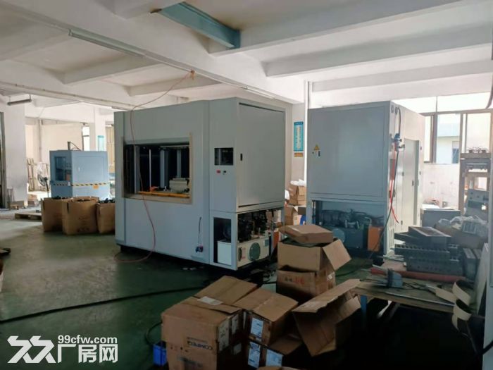 凤岗凤德岭楼上厂房出租1400平 自动化设备 五金加工 毛刷-图1