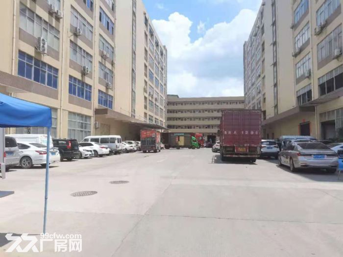 出租凤岗竹塘带卸货平台标准一二楼厂房各5060平 可以分层租-图1