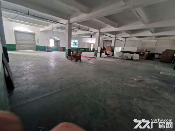 塘厦迎宾高速附近厂房出租二楼带装修900平 厂房方正-图1