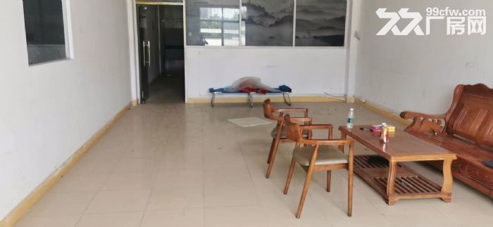 塘厦迎宾高速附近厂房出租二楼带装修900平 厂房方正-图3