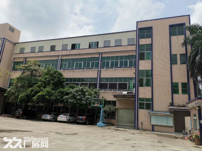 万江标准厂房分租一楼1800平方形象好急租-图1