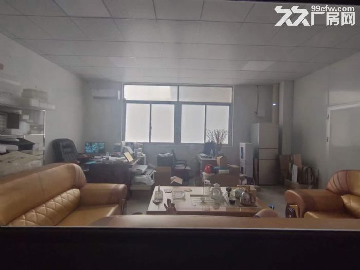 凤岗雁田布心二楼1300平，形象好，水电办公室齐全，好招工-图1