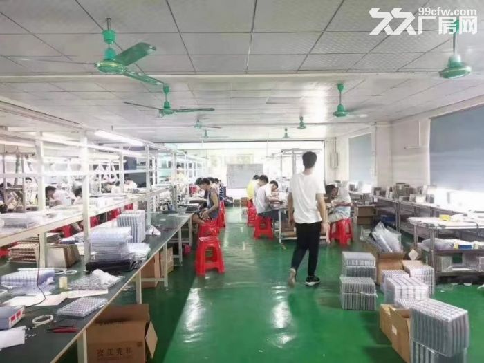 凤岗官井头楼上实际面积厂房出租800平 租11元 适合各行业-图3