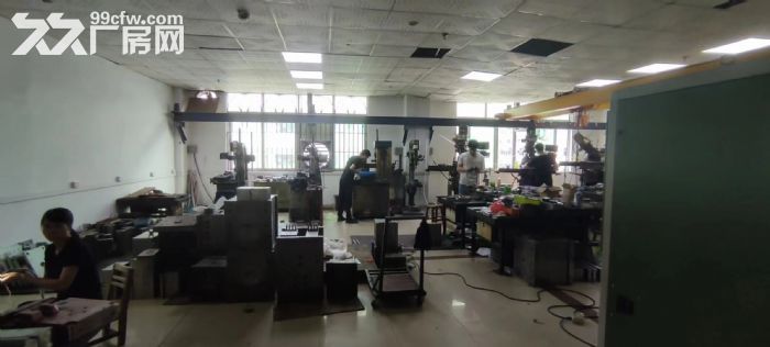 凤岗五联楼上厂房出租1570平 现房带装修、水电主线到车间-图1