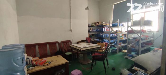 凤岗五联楼上厂房出租1570平 现房带装修、水电主线到车间-图2