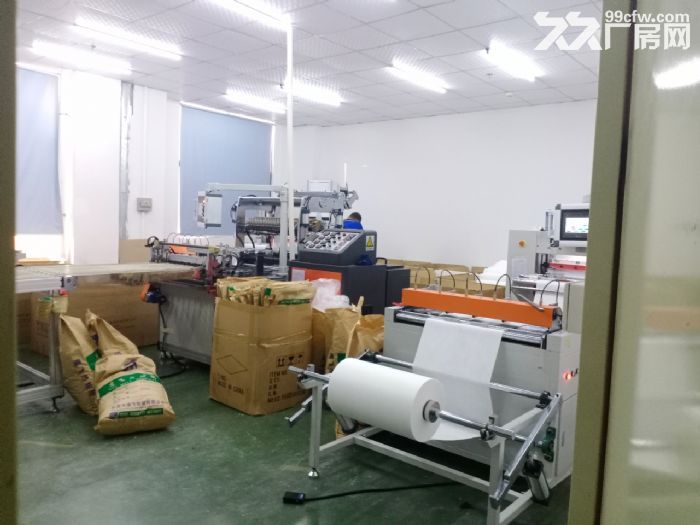 凤岗碧湖大道重工业厂房出租楼上1380平方 适合电子电商组装-图4