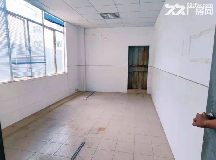 凤岗竹塘楼上小面积厂房出租500平 打包价8000元 水电齐-图3