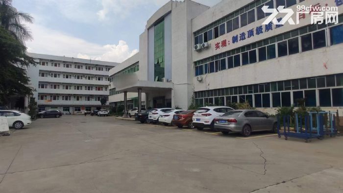 凤岗油甘埔三楼厂房出租1400平 有办公室装修 车间吊顶-图1