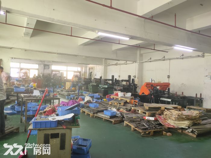 凤岗五联楼上小设备 五金 加工厂房出租450平 拎包即可生产-图1