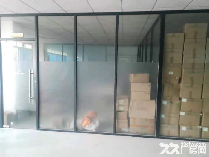 林村太阳城，电商贸易仓库门装配 轻加工厂房出租1400平-图2