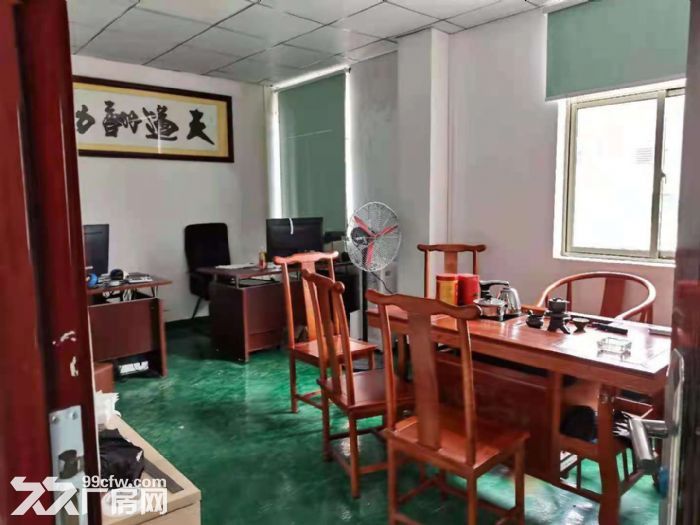 雁田镇田南路带装修纸盒包装仓库厂房出租二楼500平方 有货梯-图1