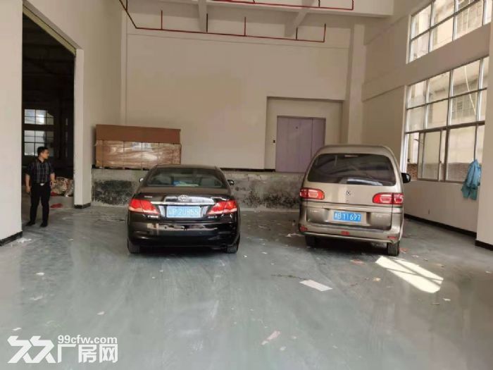 凤岗近深圳楼上全新厂房出租800平 电子 纸箱 加工 毛刷-图2