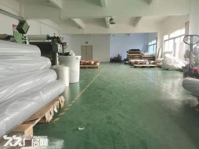 凤岗雁田楼上现成装修厂房出租600平 适合各行业 拎包入驻-图2