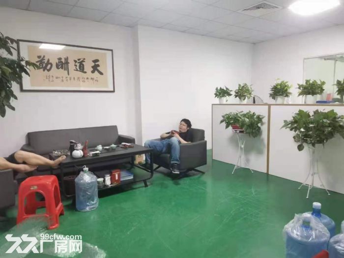 凤岗雁田楼上现成装修厂房出租600平 适合各行业 拎包入驻-图3