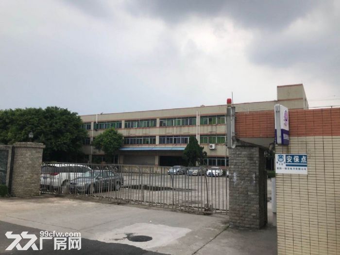 寮步镇凫山村主干道旁新出标准厂房2000&minus;5000平方-图3