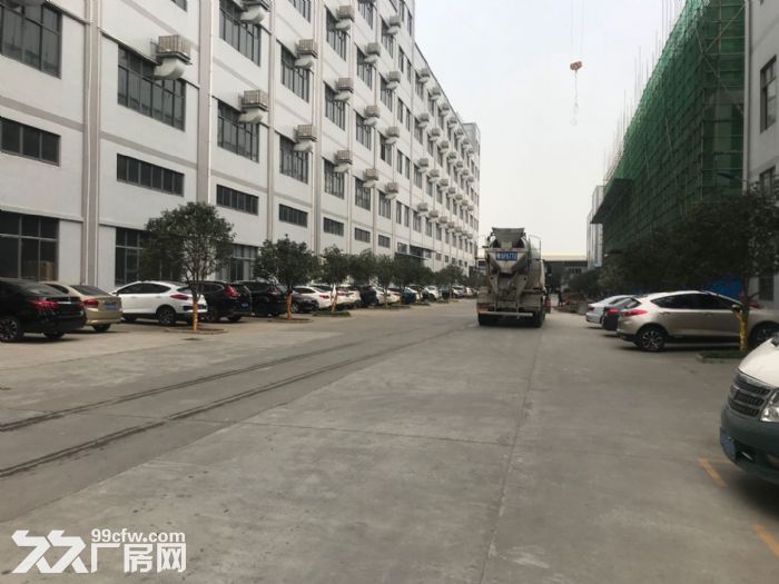 寮步华南城工业园标准厂房分租楼上2500平方-图2