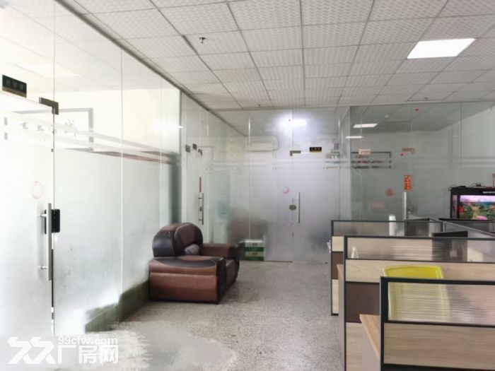 凤岗黄洞适合五金、注塑、CNC、纸箱一二楼厂房出租700平-图2