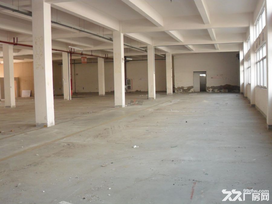 寮步凫山有独院一楼厂房800平方招租水电齐全-图2