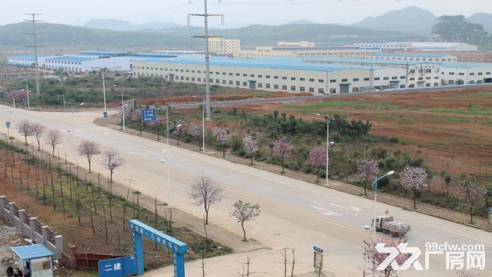 东莞市凤岗镇４５５０平方米标准厂房业主分租(原房东)-图2