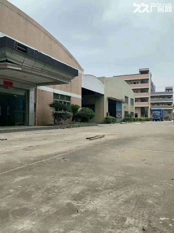 东莞凤岗近观兰单一层钢结构独院厂房出租6000平-图1