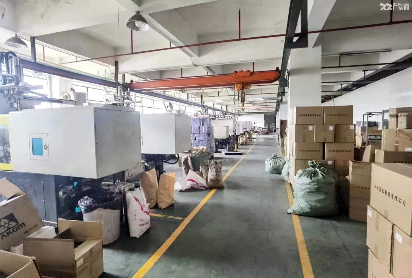 凤岗竹塘浸校塘 塑胶电子组装厂房出租3600平 大小可分租-图1