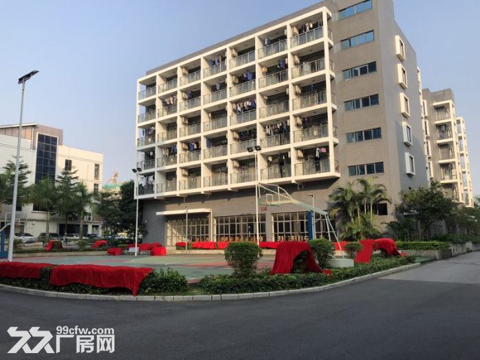 松山湖9200平方无尘车间厂房招租-图2