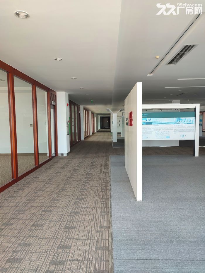 龙湖区万吉工业区办公楼出租-图4