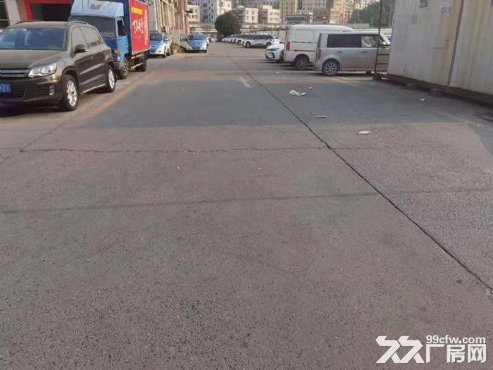 大浪龙澜快速路旁新出1750平一楼仓库-图3