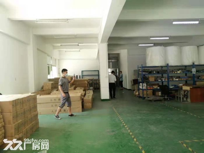 大浪华盛路附近新出1100平精装厂房出租-图3