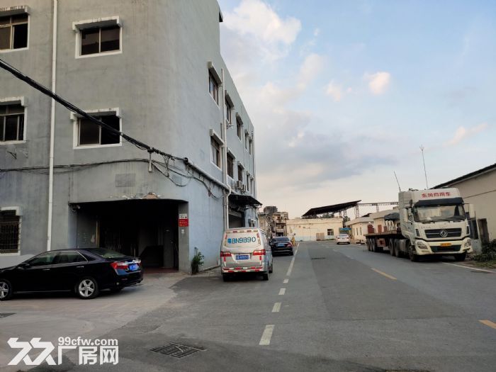 布吉李朗工业区租客分组一楼700平快递仓库厂房出租空地大-图2