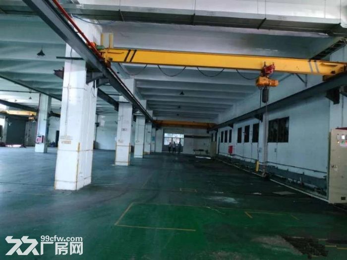 石岩龙大高速出口花园式一楼2800厂房可分租-图3