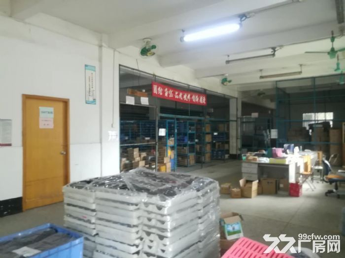 石岩原房东900平一楼水电到位已经吊好顶厂房出租-图4