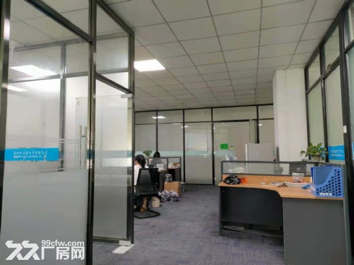 深圳龙华中心区龙华天虹附近楼上新出2300平精装厂房出租-图4