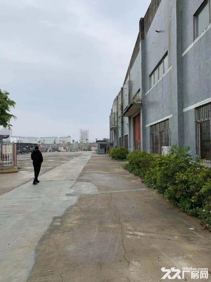 石井工业区钢构厂房出租1500平高10米10吨行车-图3