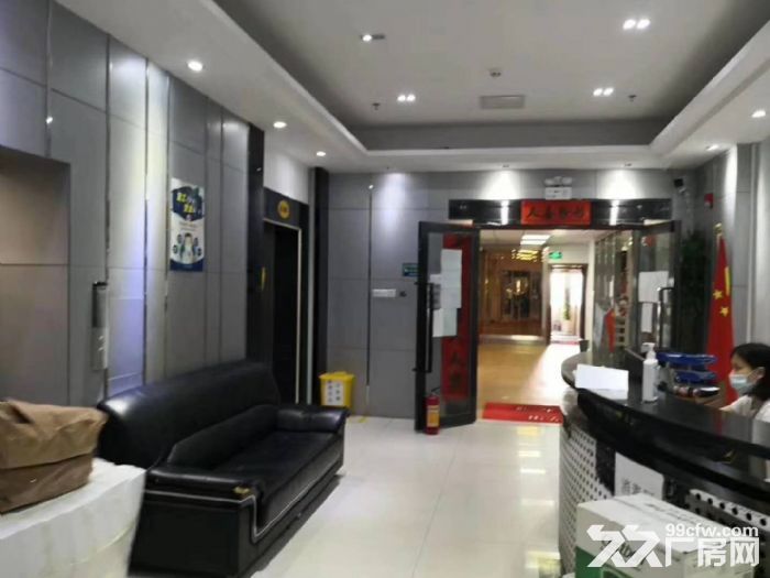 龙华清湖地铁口精装修楼上2188平办公室出租-图5