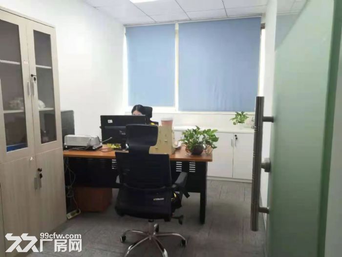 龙华天虹附近新出楼上520平精装厂房出租-图6